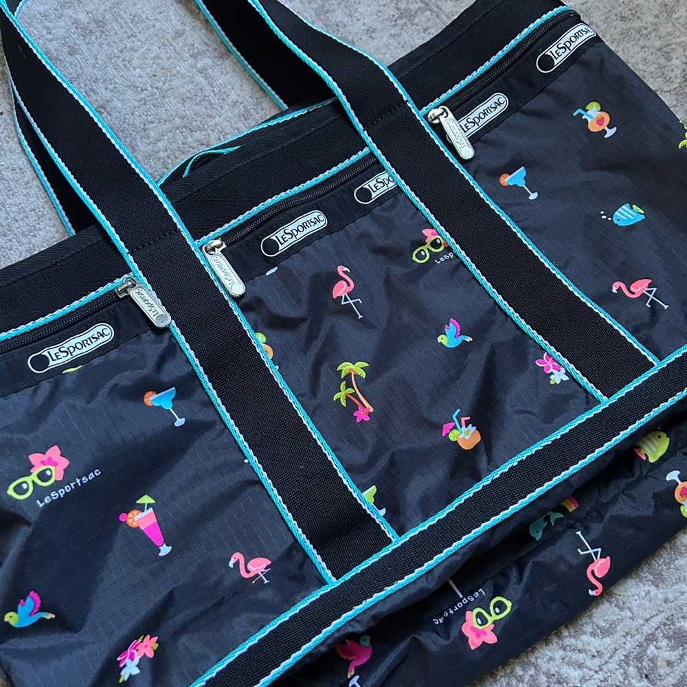 LeSportsac Happy Hour Travel Tote Bag - Picture 2 of 8